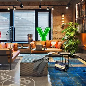 *** Hotel Moxy Praga Polen